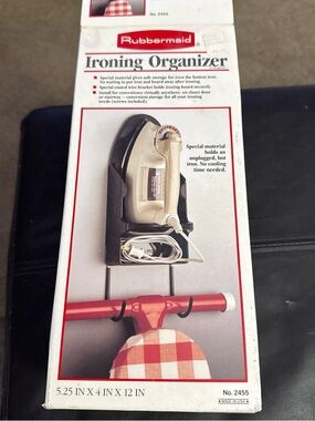 Rubbermaid Ironing Organizer in black
